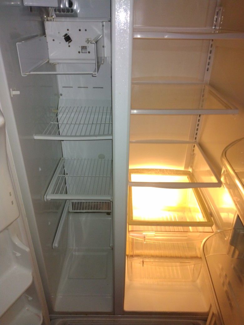 Good Working Back Up Side by Side Refrigerator