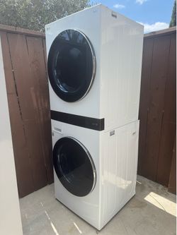 LG Washtower Washer Dryer Stack