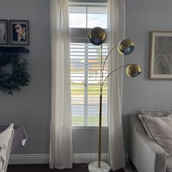 6’ Gold Floor Lamp. Heavy Marble Base 