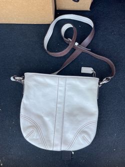 Vintage coach crossbody soho white