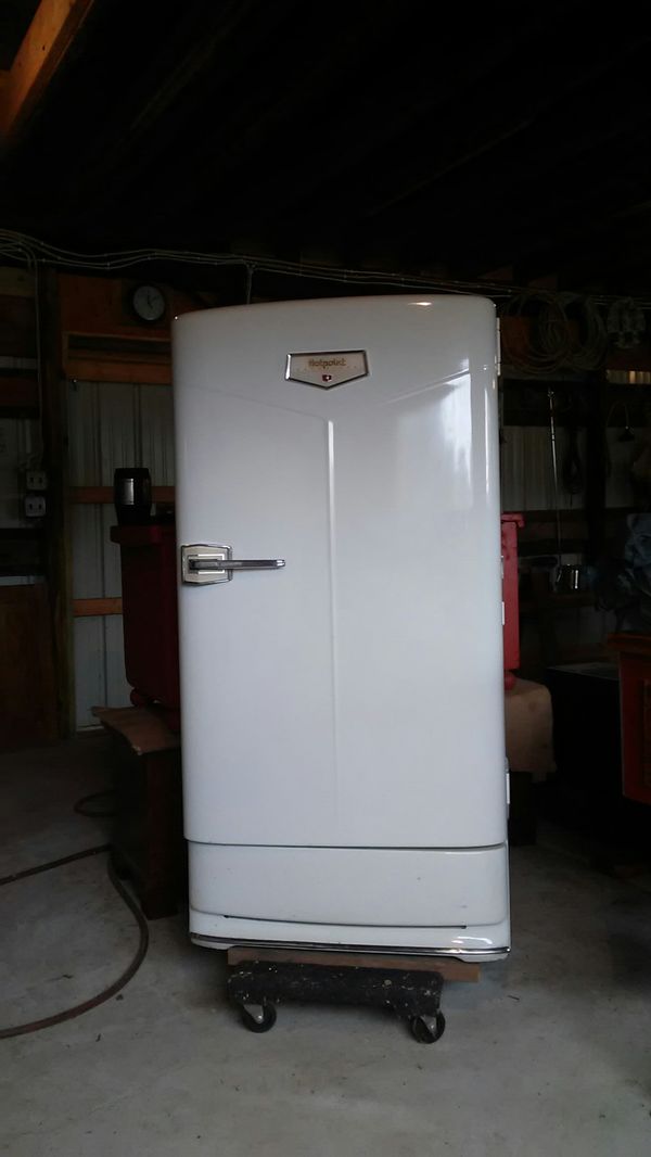 Refrigerator 1953 vintage Hotpoint for Sale in Salem, NJ OfferUp