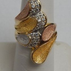 14KT TRI COLOR GOLD WOMENS RING WITH DIAMONDS SZ-6.5 8.5G MINT