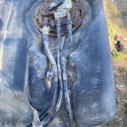 Fuel Pump With Gas Tank
