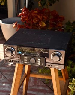 Aiwa AV-S17U 75W Stereo Receiver - Works