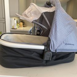 UppaBaby bassinet for VISTA Or CRUZ 