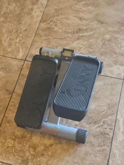 Mini stair stepper exercise machine