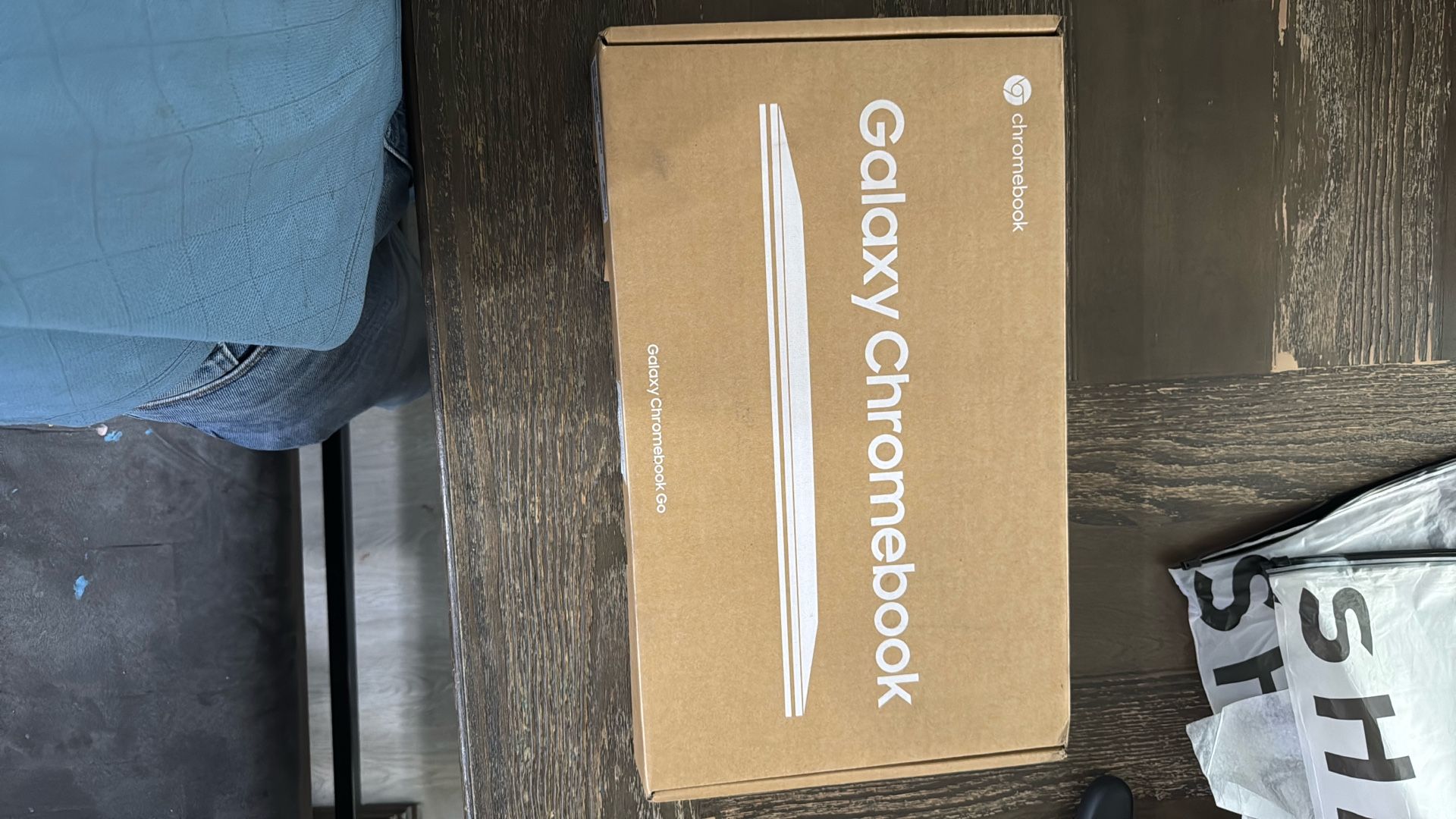 Samsung Galaxy Chromebook Go