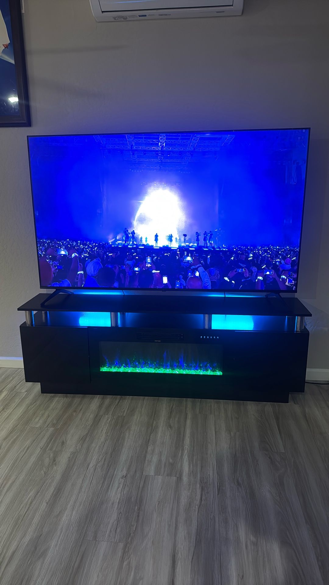 LG TV And TV stand
