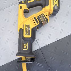 DEWALT 20V MAX XR Reciprocating Saw, Compact, Tool Only (DCS367B)