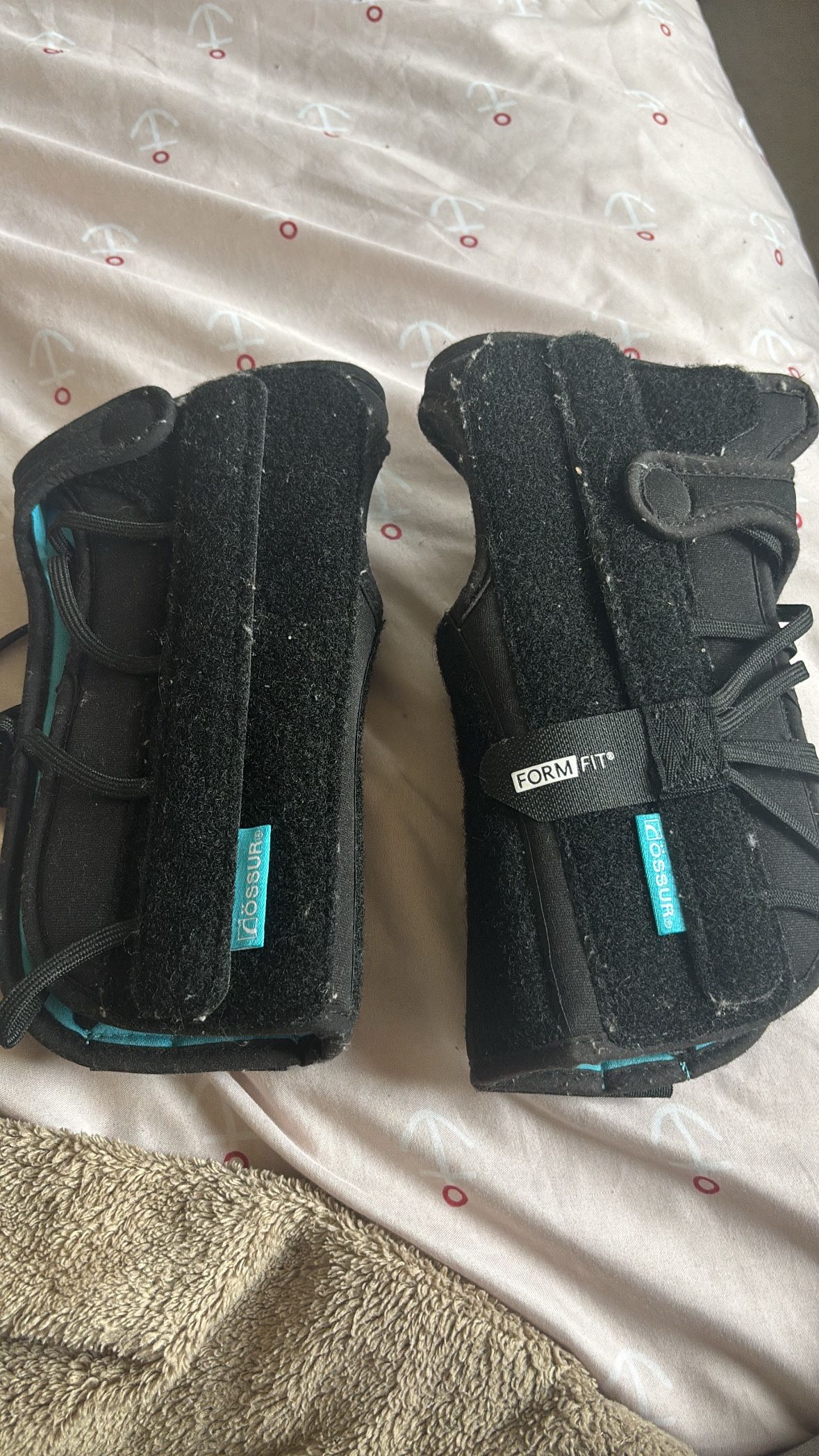Left/Right Hand/Wrist Braces