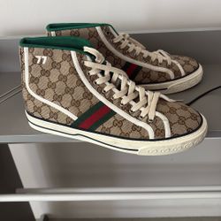 Men’s Gucci Shoe