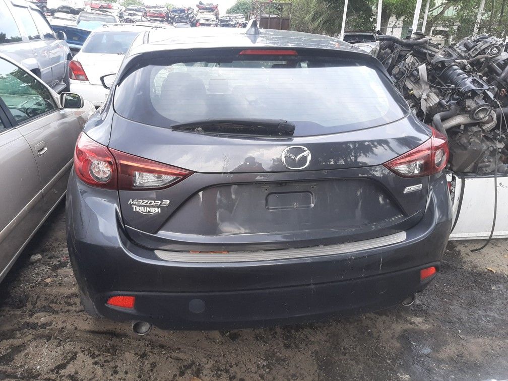 2014 Mazda 3 parts only no the car