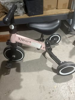 Tricycle for Toddlers 1-3 with Adjustable Seat Height, Removable Pedals 