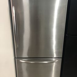 Stainless Bottom Freezer Refrigerator 