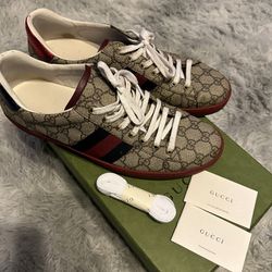 Gucci Ace Sneakers (US13) - like New W Box 