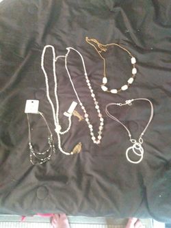 5 Designer Female Necklaces