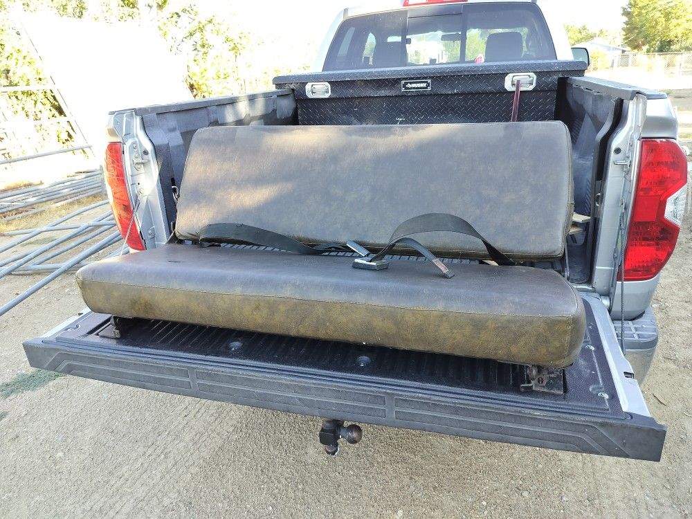 Bench Seat Classic...Old School..Fits Lots Of Vehicles