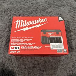 New Milwaukee M18 Vacuum 