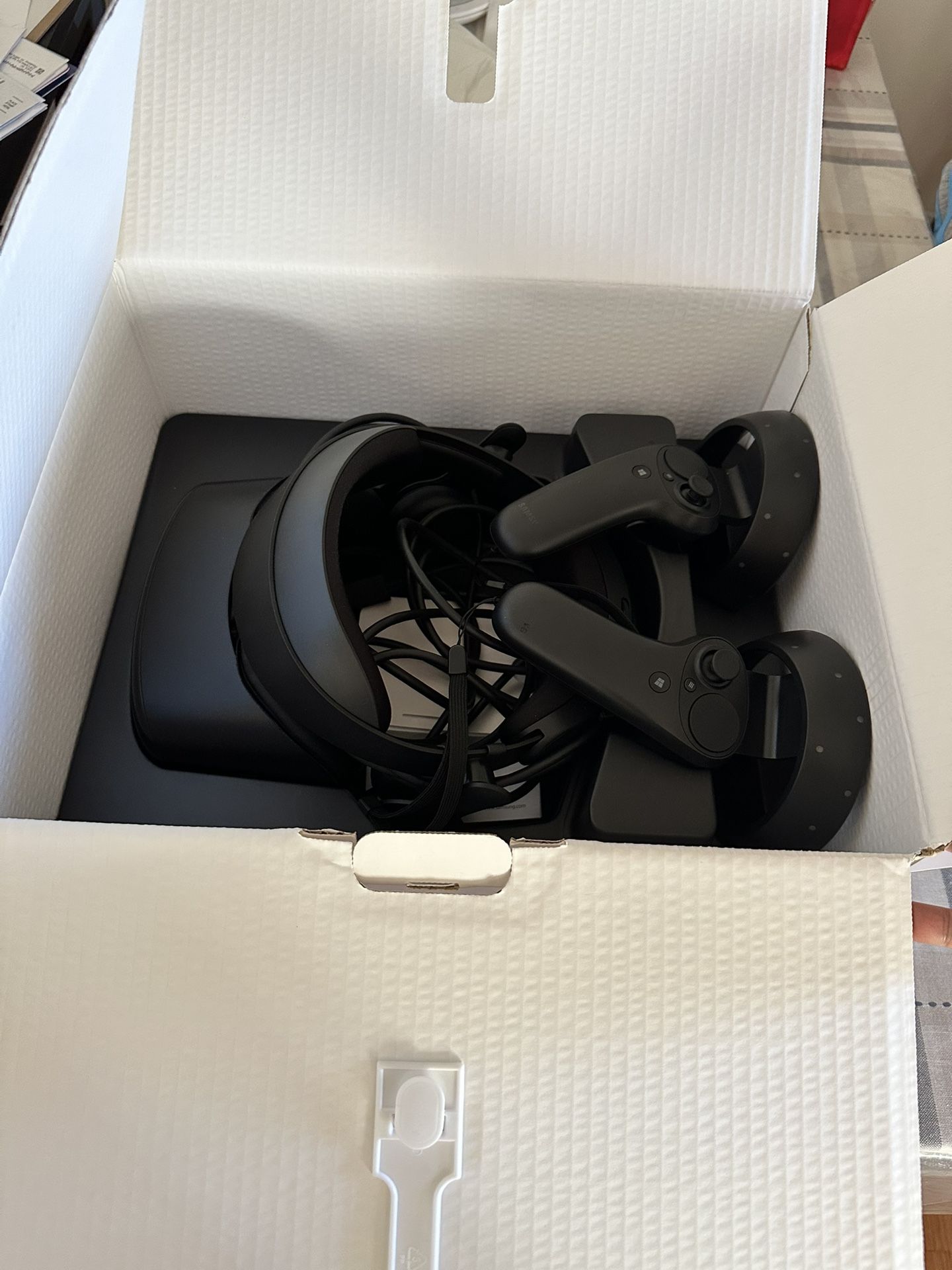 Samsung HMD Odyssey+ VR Headset