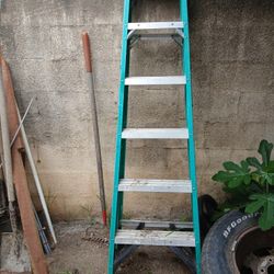 ESCALERA DE PIES 6 BARATA