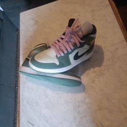 Nike Jordans, Girls 6.5