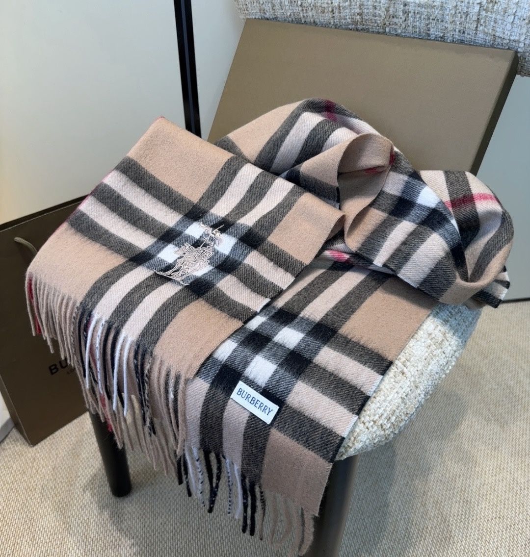 Burberry cashmere scarf