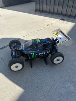 Kyosho 1/8 buggy