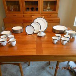 Royal Kelly Debut Collection of Fine China by Lenox