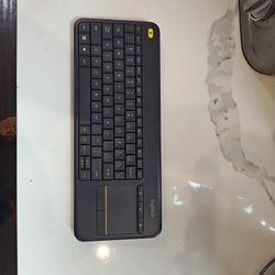 Logitech K400 Plus Keyboard Wireless 2-year Battery Life