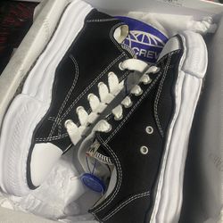 Maison Mihara Size 9 New 