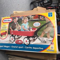Little tikes- Sport Wagon