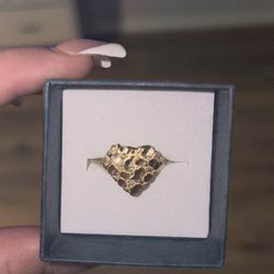 10 karat Gold Heart nugget ring 
