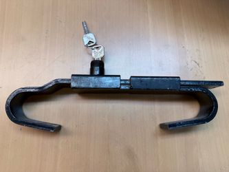 Steering Wheel Club Lock with Keys