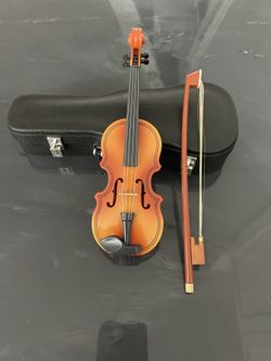 Mini violin with case