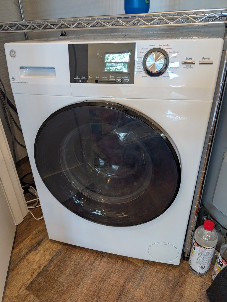 Compact Ventless Washer /  Dryer Combo
