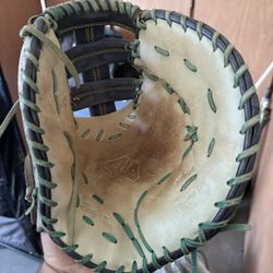 1st base Glove