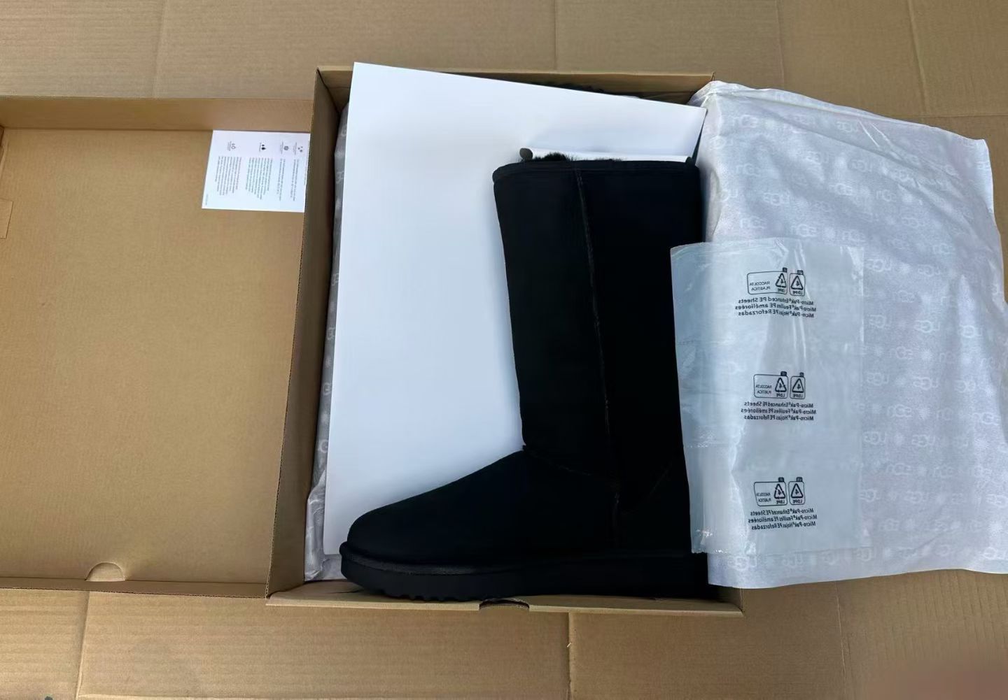 UGG WOMEN'S Boots
