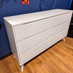 New 58x17x36H Mcm Dresser / Free Delivery 