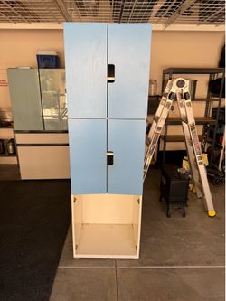 Blue Cabinet Free (Missing doors)