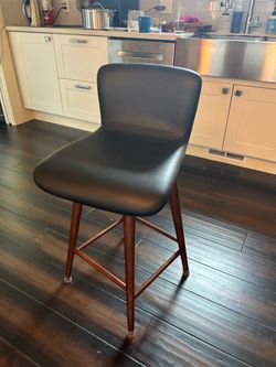 Set of 3 Article Sede Black Leather Walnut Counter Stools