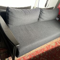 High Quality Futon/Convertible/Fold Out Couch Black