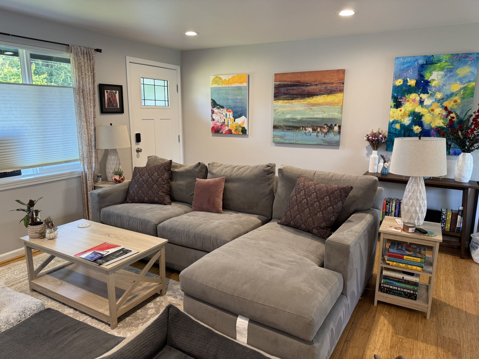 Sectional With Chaise