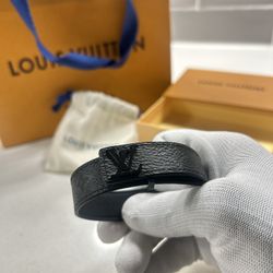 Lv bracelet