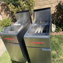 2 American Range Fryer