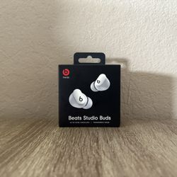 Beats Studio Buds
