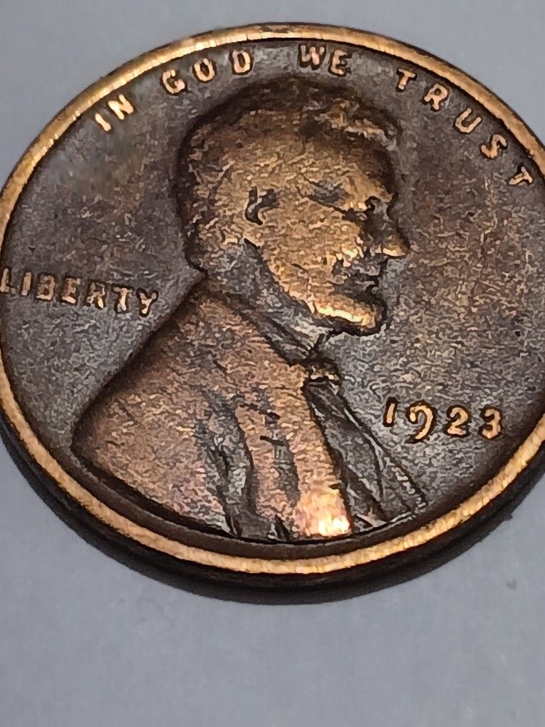 This One Is A Treasury Piece It's A (1923)DDDIE No Mint Mark Lincoln Bicentennial is A Very Fast Seller