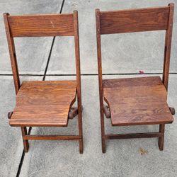 Old VFW WOOD FOLDING CHAIRS 