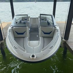 2005 Bayliner 195