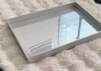 Glass Tray For Home Decor. Pick Up in Van Nuys.