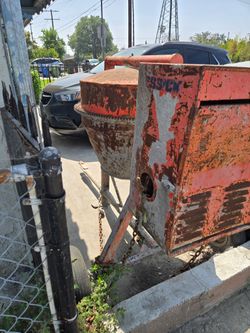 Essick cement mixer,